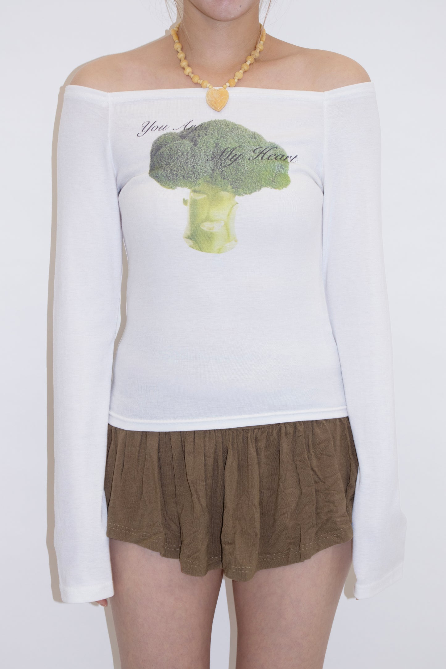 HEART BROCCOLI TEE